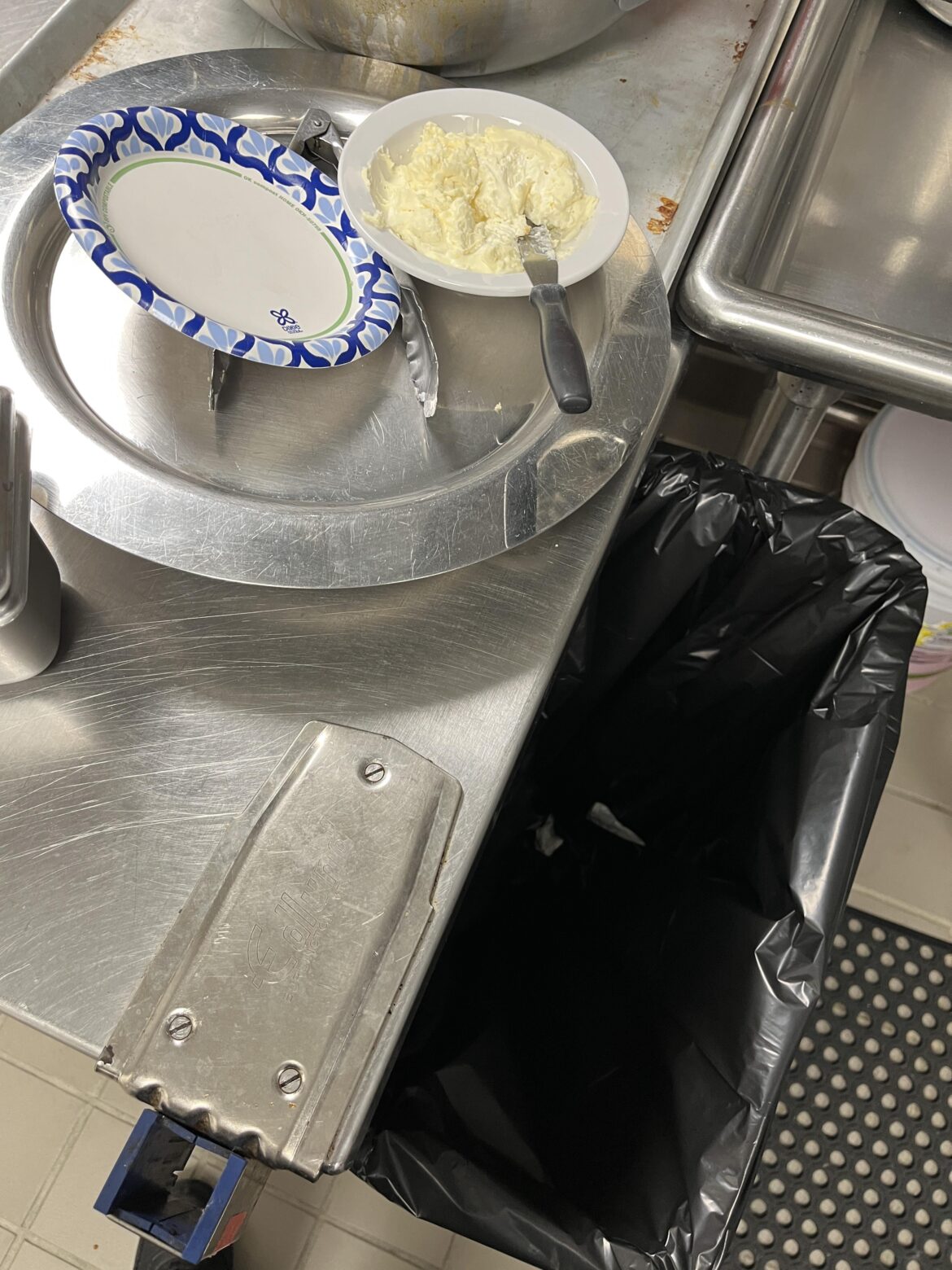 To the people that leave shit in the dish pit without clearing it….I hope the zipper on your jacket gets stuck and your headphones short and your charger don’t work.