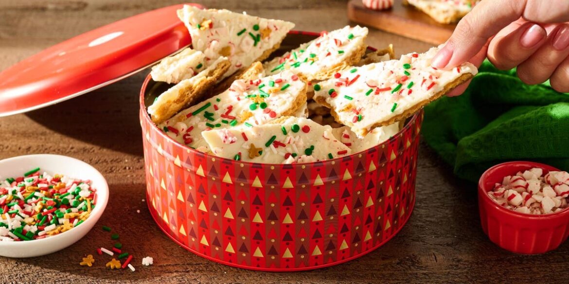 Christmas Bark Recipe – How to Make Christmas Bark Christmas Bark Recipe - How to Make Christmas Bark