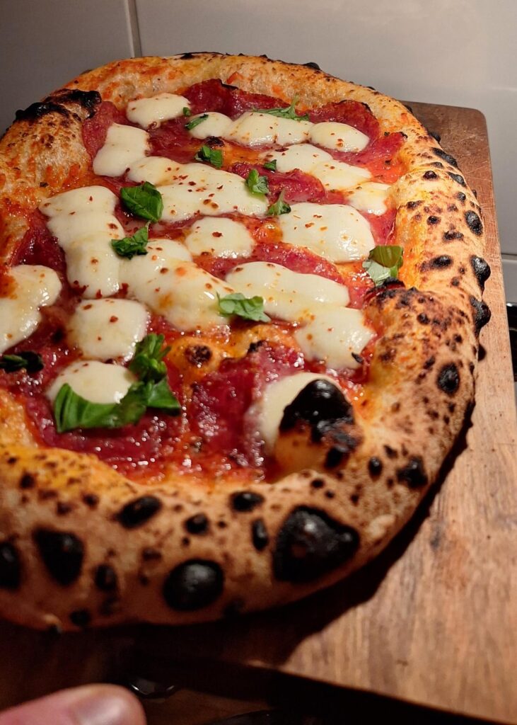 After countles attempts I am finally happy with the outcome of my homemade Pizza