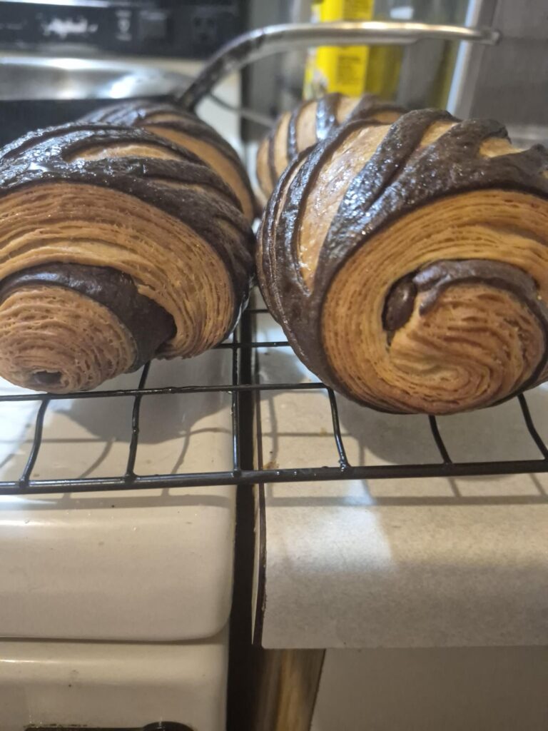 Hand Roll Pain au Chocolate