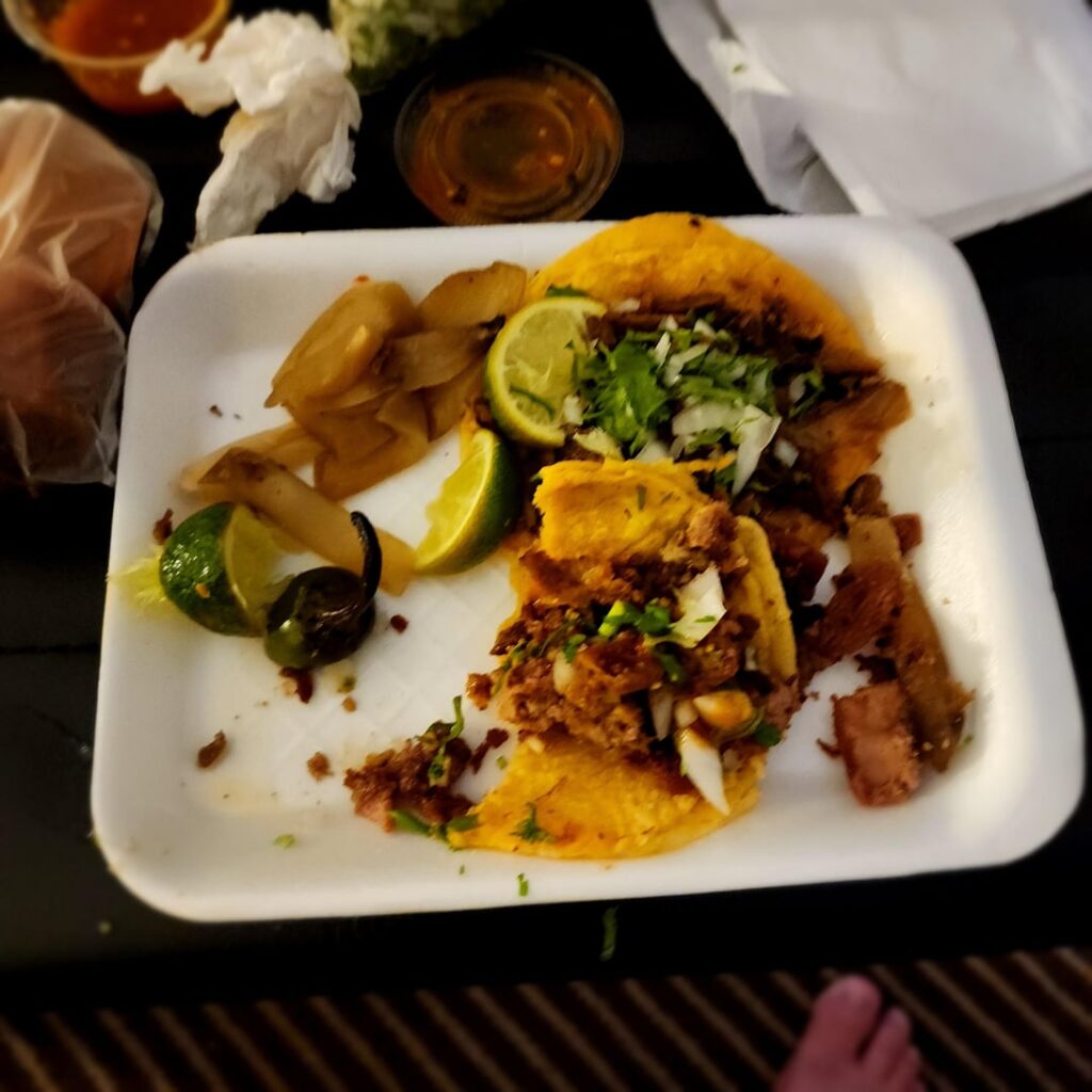 Hotel room tacos 🌮