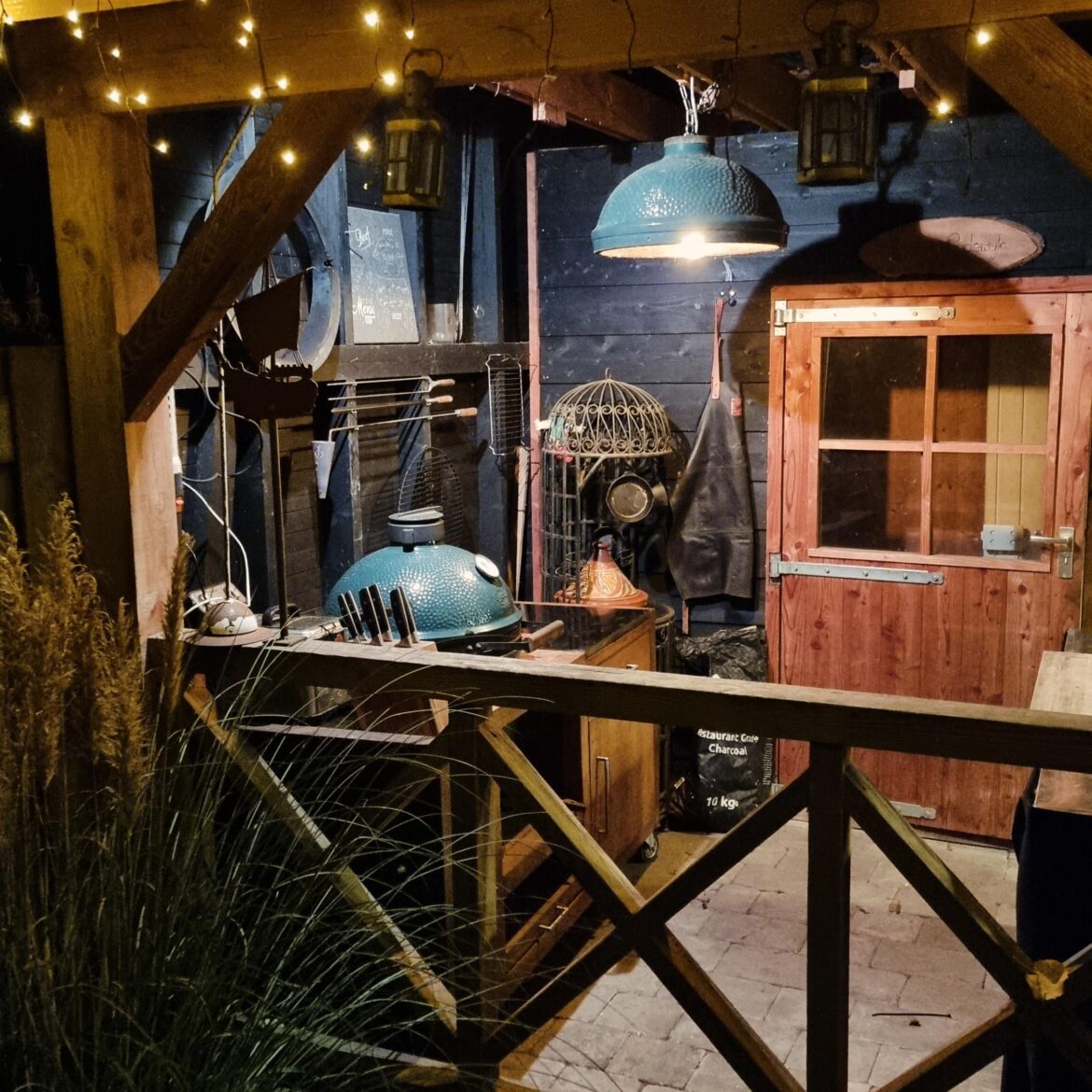 Look at the lamp 💡