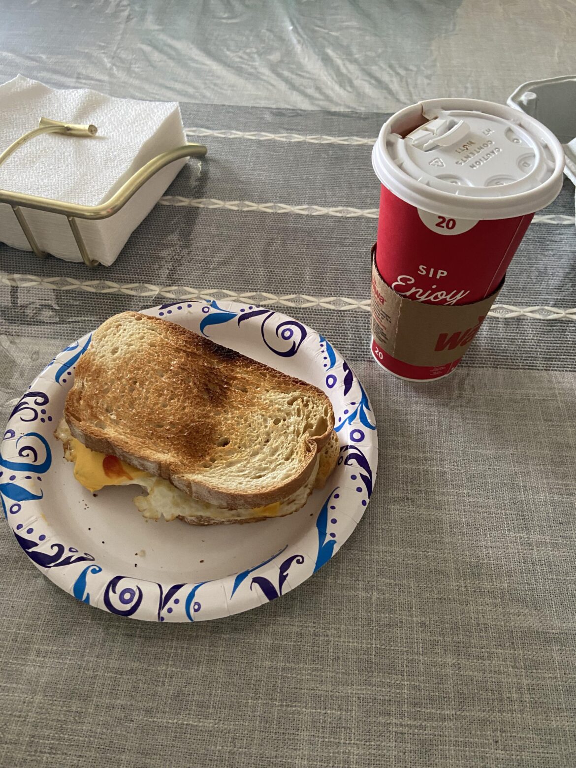 Egg n cheese (420 cals)