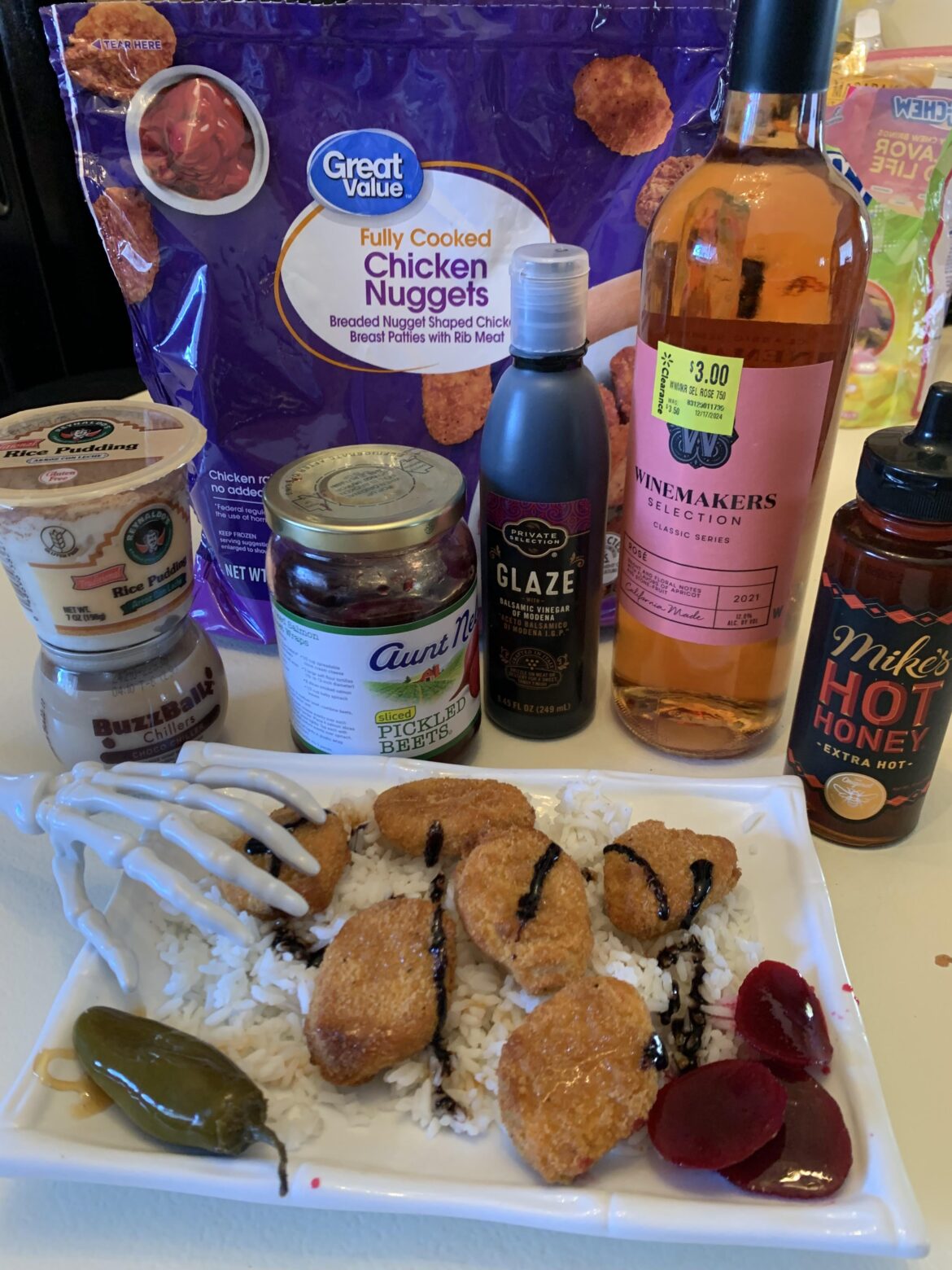 Fine dining and cocktail hour