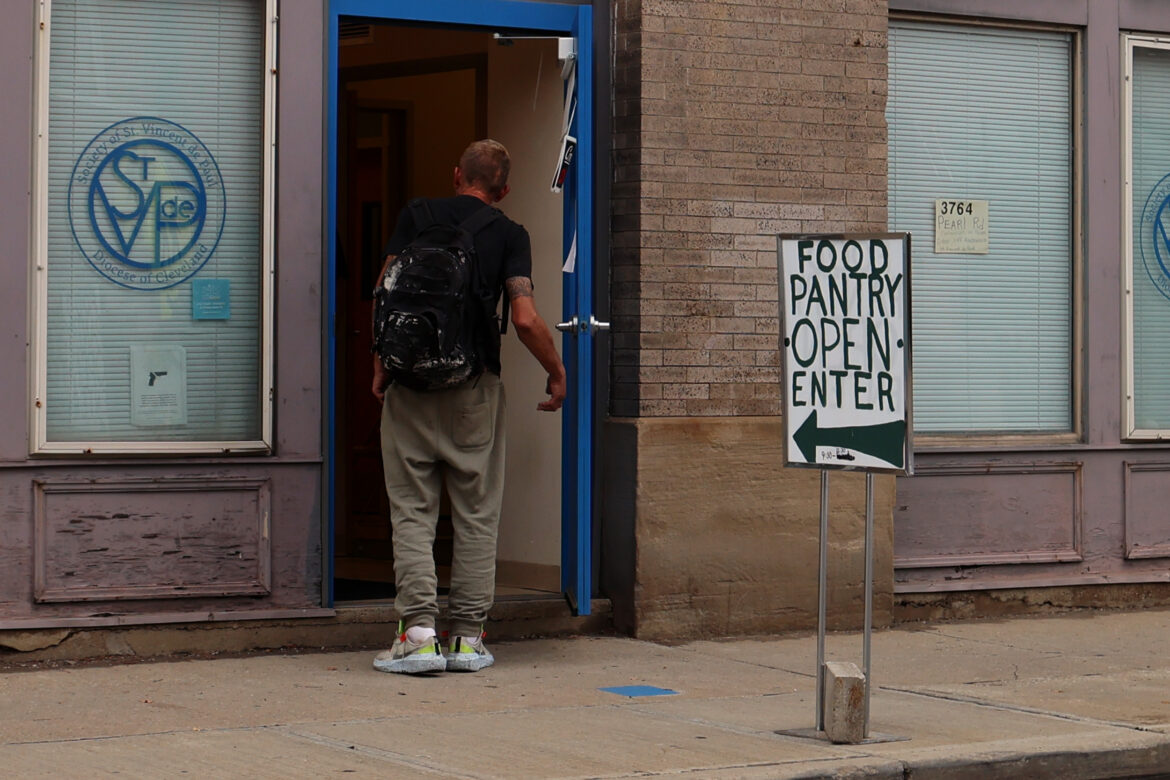 Free Thanksgiving dinners and food drives in Cleveland Free Thanksgiving dinners and food drives in Cleveland