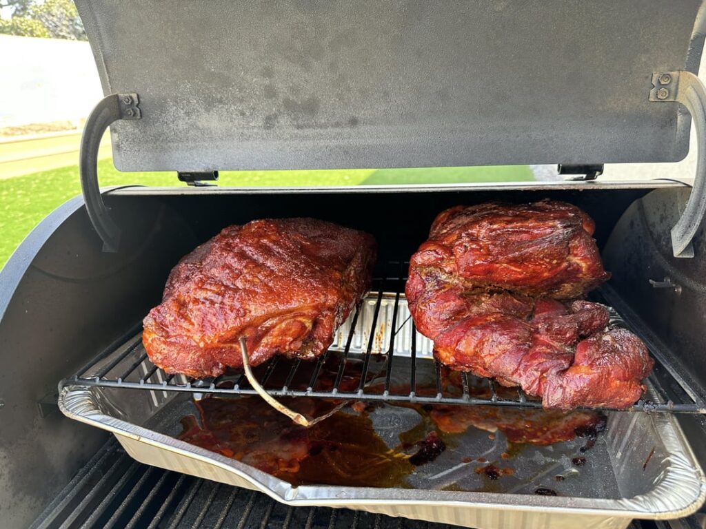 Dual pulled pork