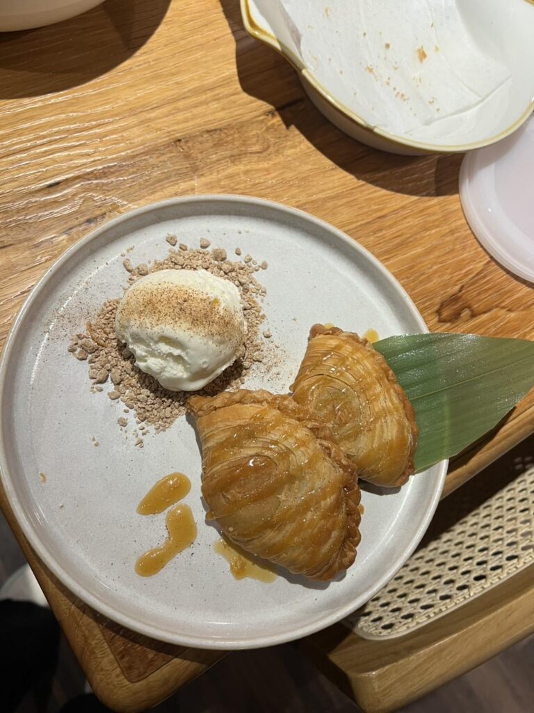 Apple puff and vanilla ice cream with cookie crumb. How can I make it better?