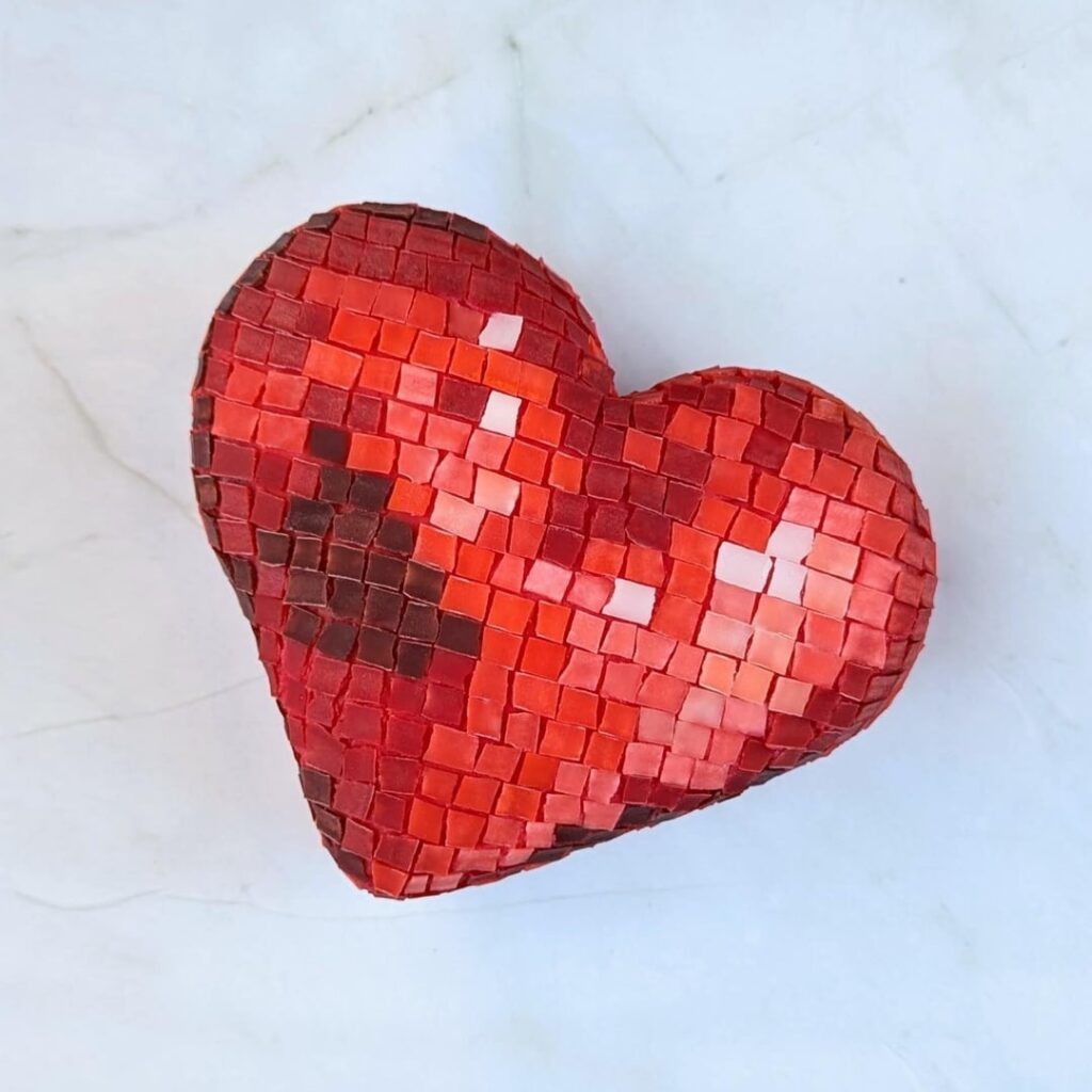 I made a Disco Heart cake 🪩