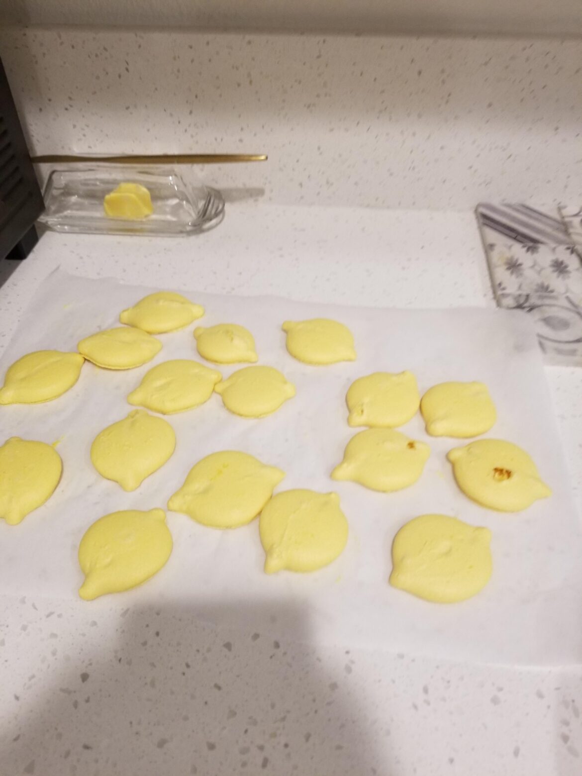 How do I conceal macaron bumps?