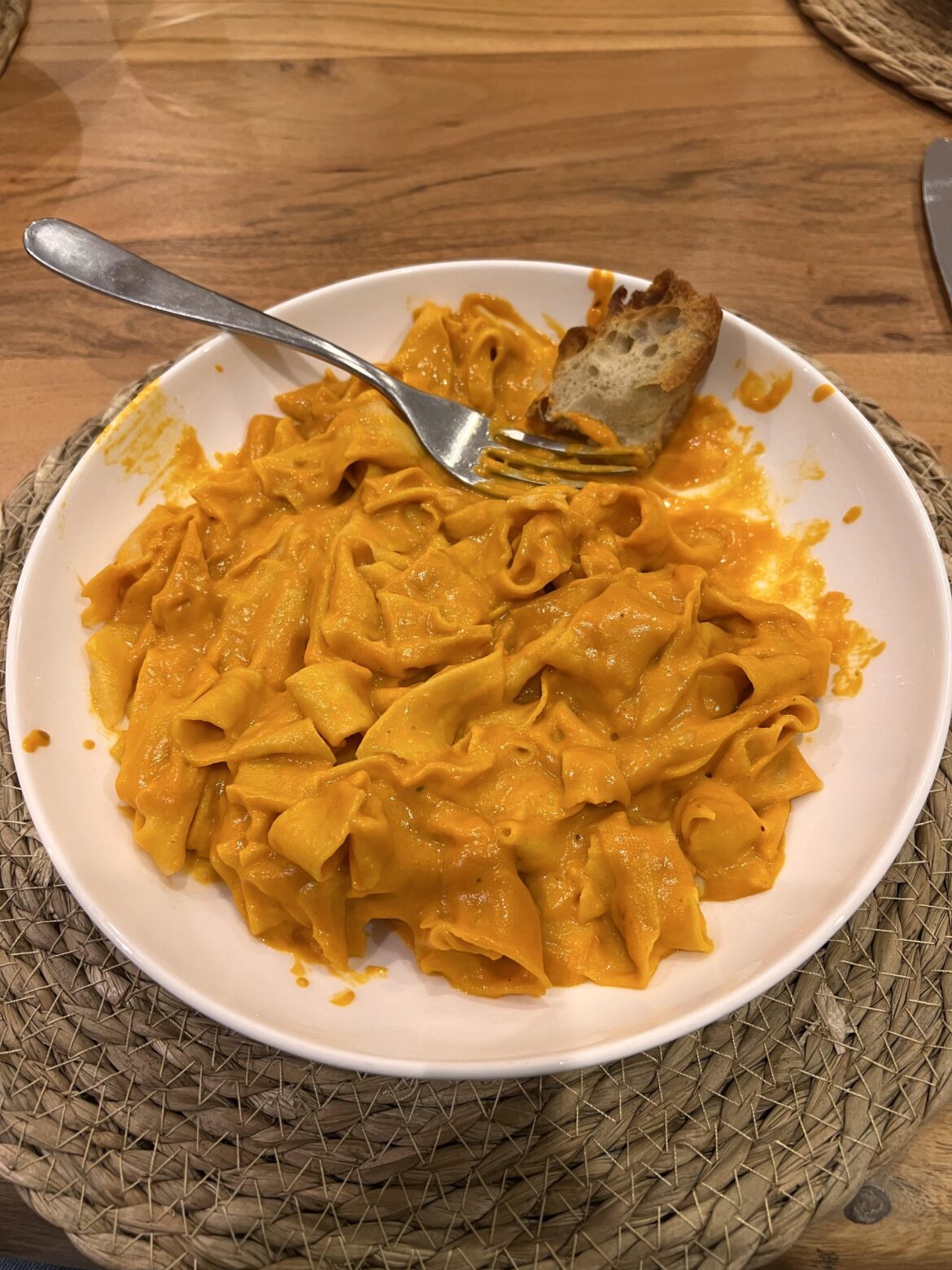 Pasta allá vodka. Am I missing something? Pasta allá vodka. Am I missing something?