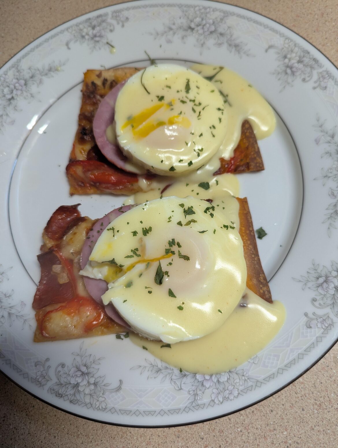 Eggs Benedict on pizza instead of English muffins