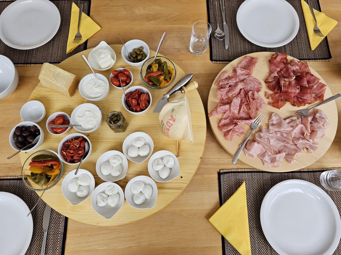 Cold Plate for Lunch... Breakfast? Was it a z'vieri?