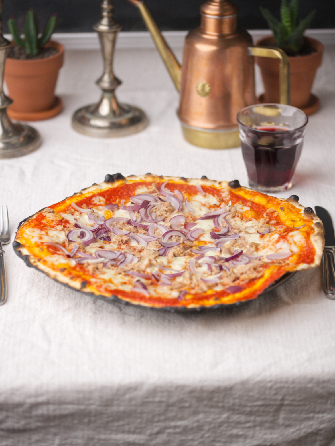 Homemade scrocchiarella romana with thuna and red onions.