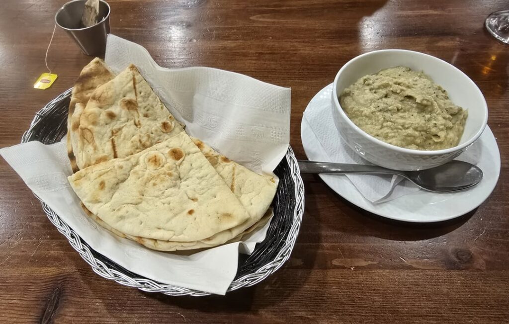 Greek Taverna (3080 Bloor St W. near Royal York)