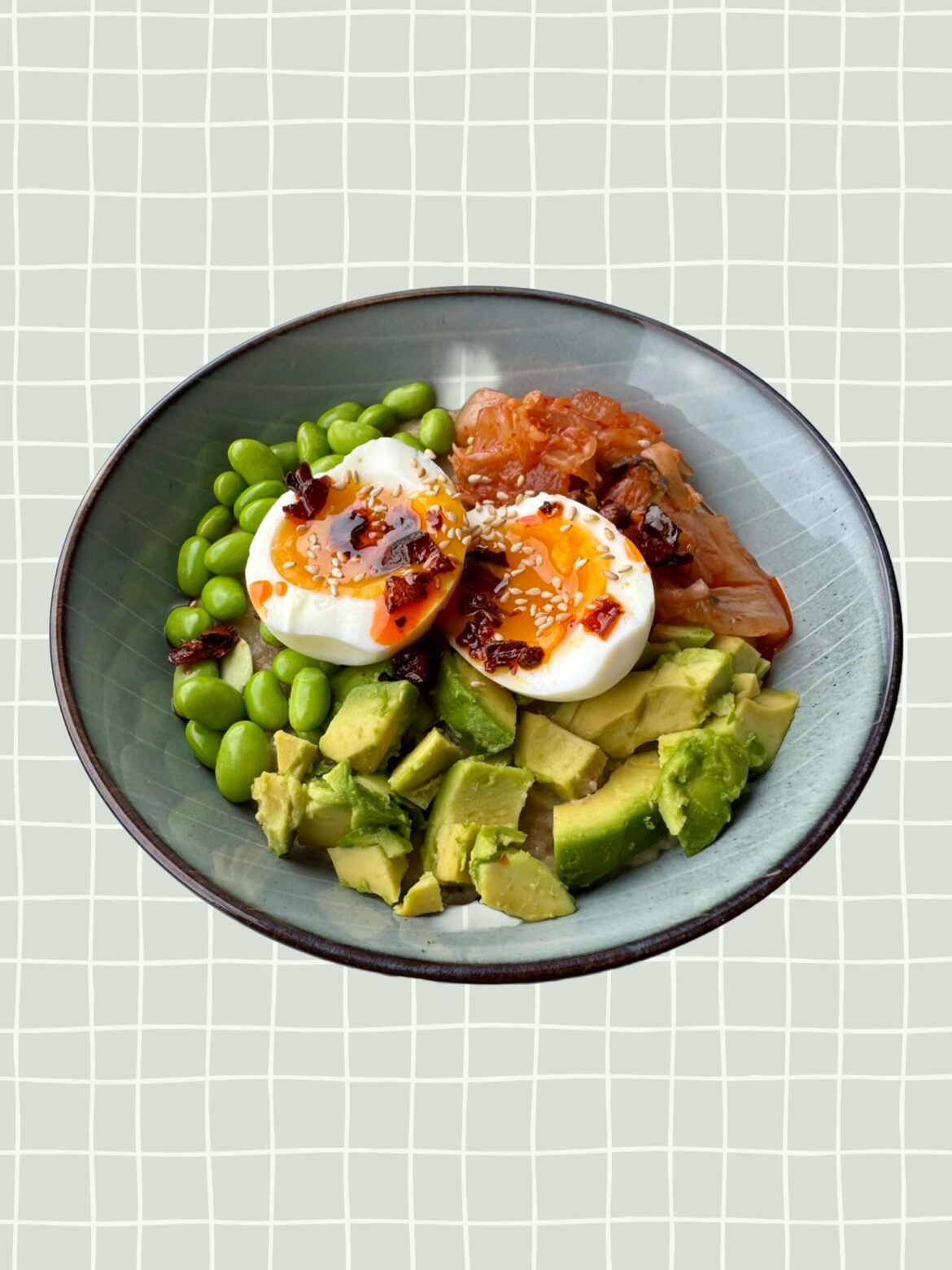 Savoury miso oatmeal breakfast bowl (367 calories)