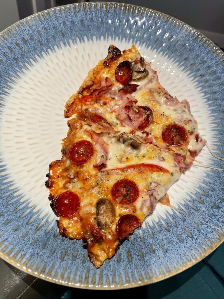 Ground venison & pork rind-crust pizza!