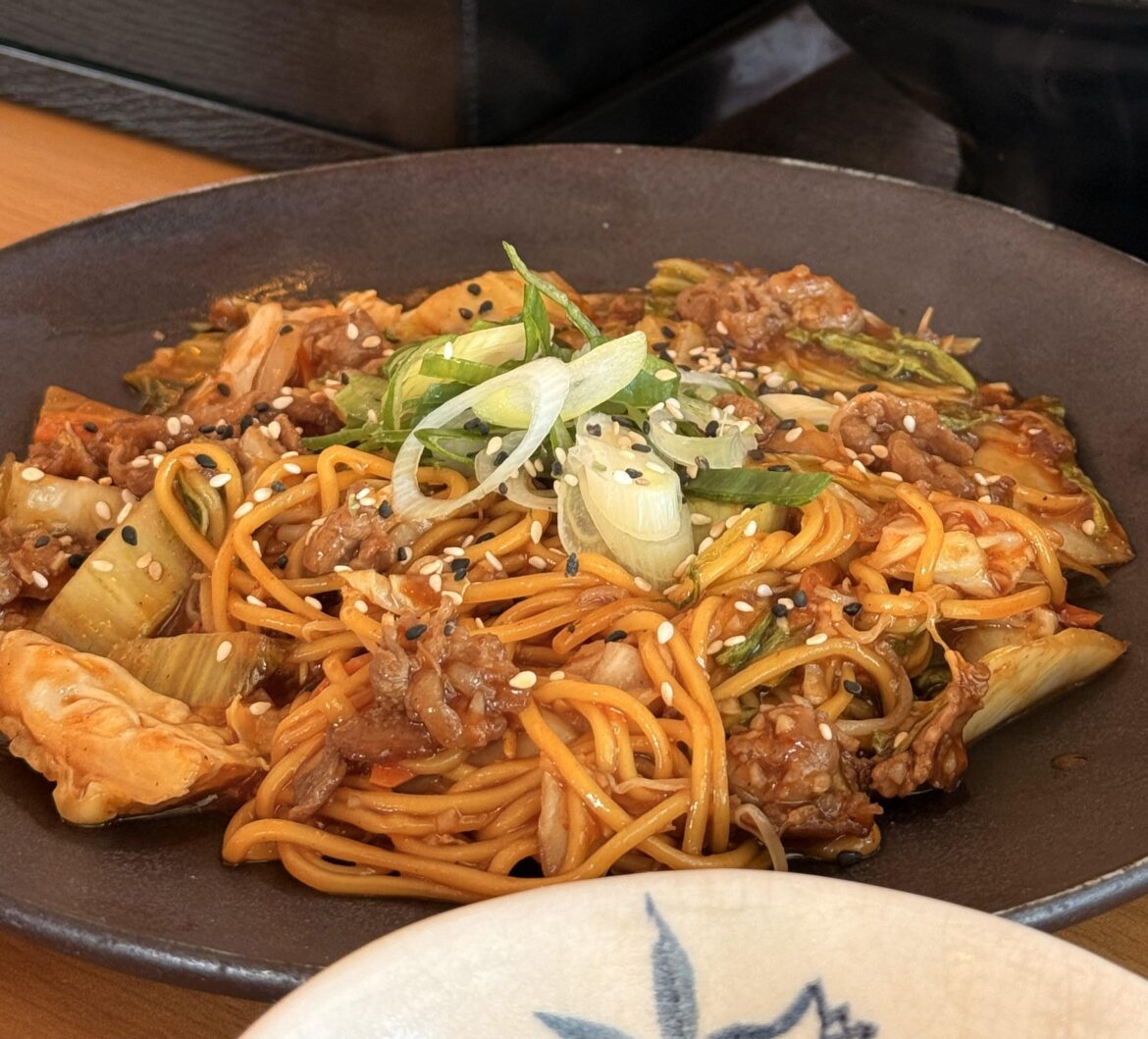 Spicy yakisoba