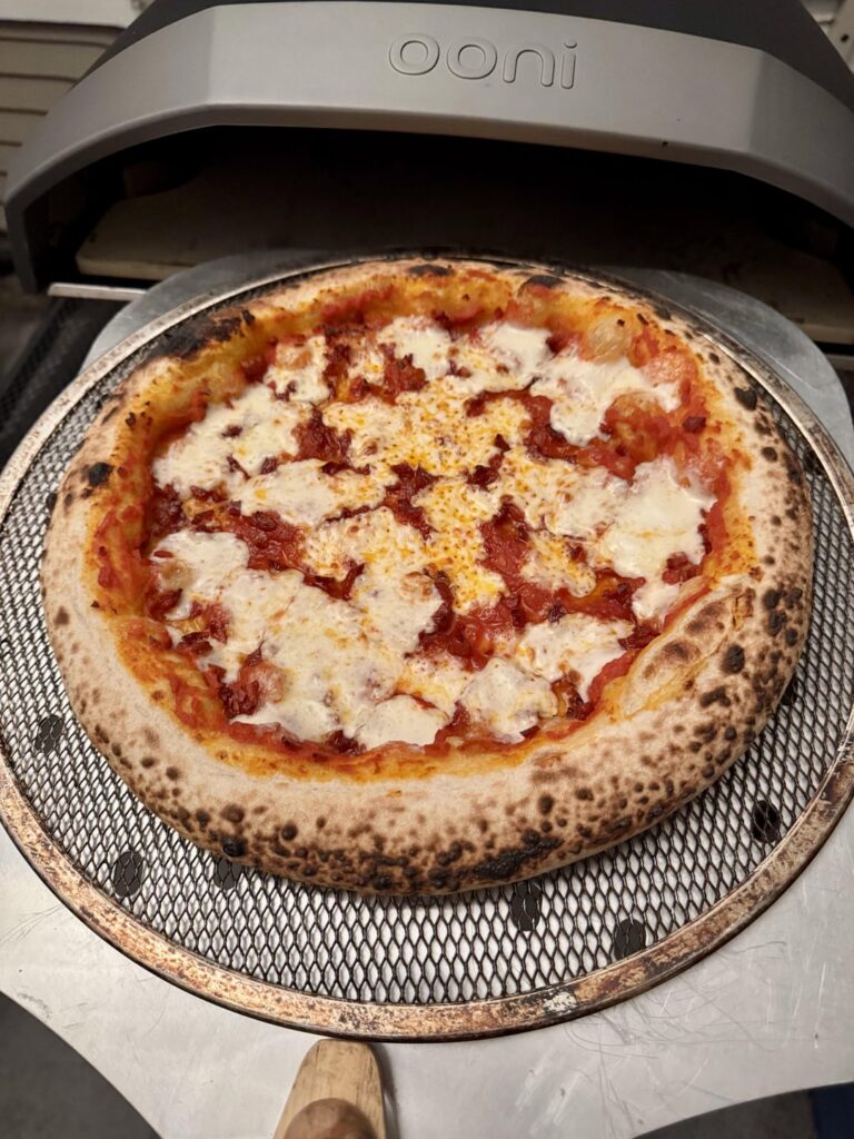 Onion based red sauce, diced dry chorizo, WM mozza - 68% hydration