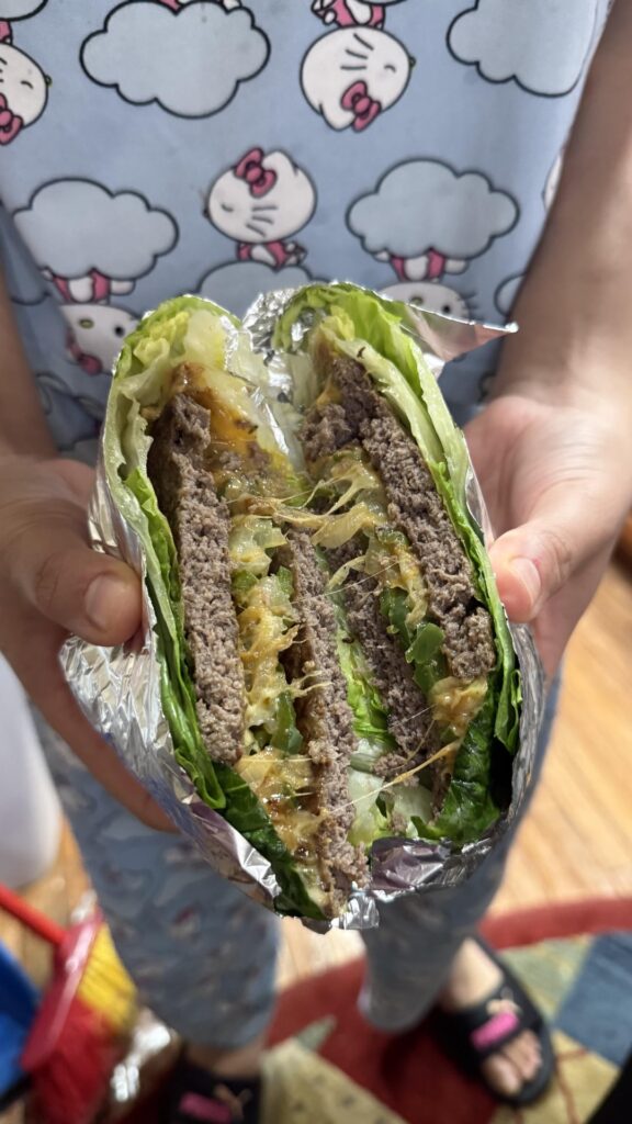 Lettuce wrapped burger 445 calories
