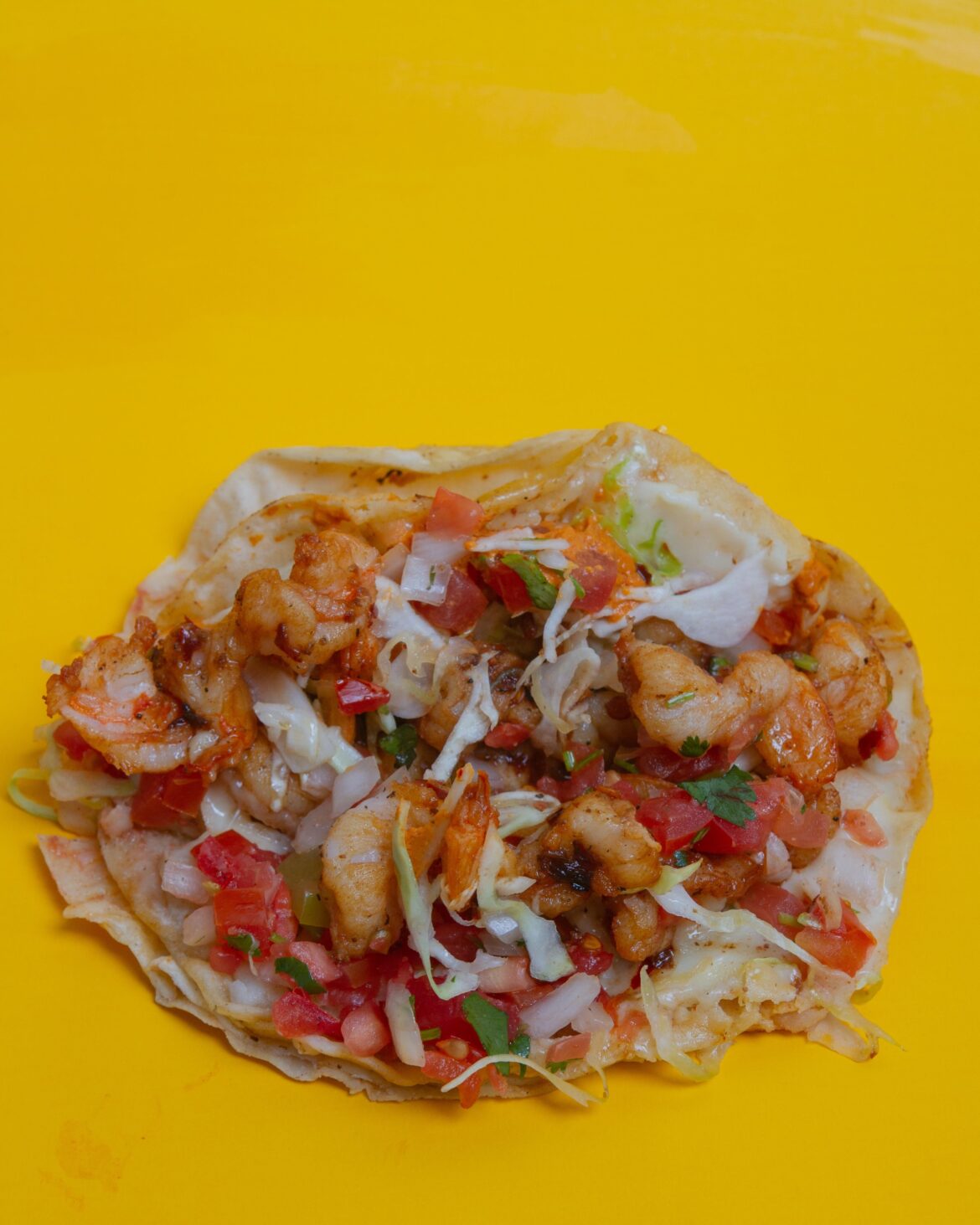 Tacos enchilados de camarón