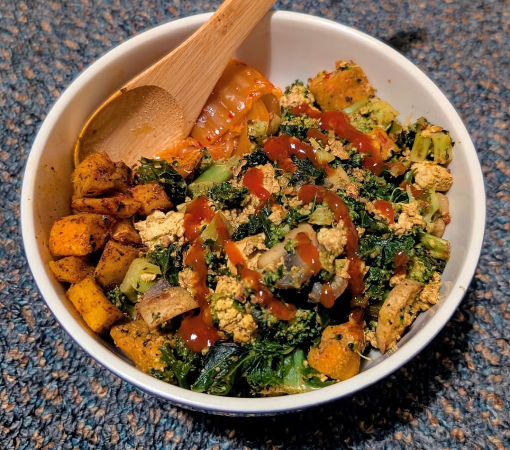 Sweet potato with tofu scramble 402 cal, 26.3g protein