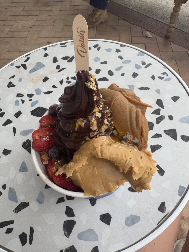 How many cals in this açai bowl