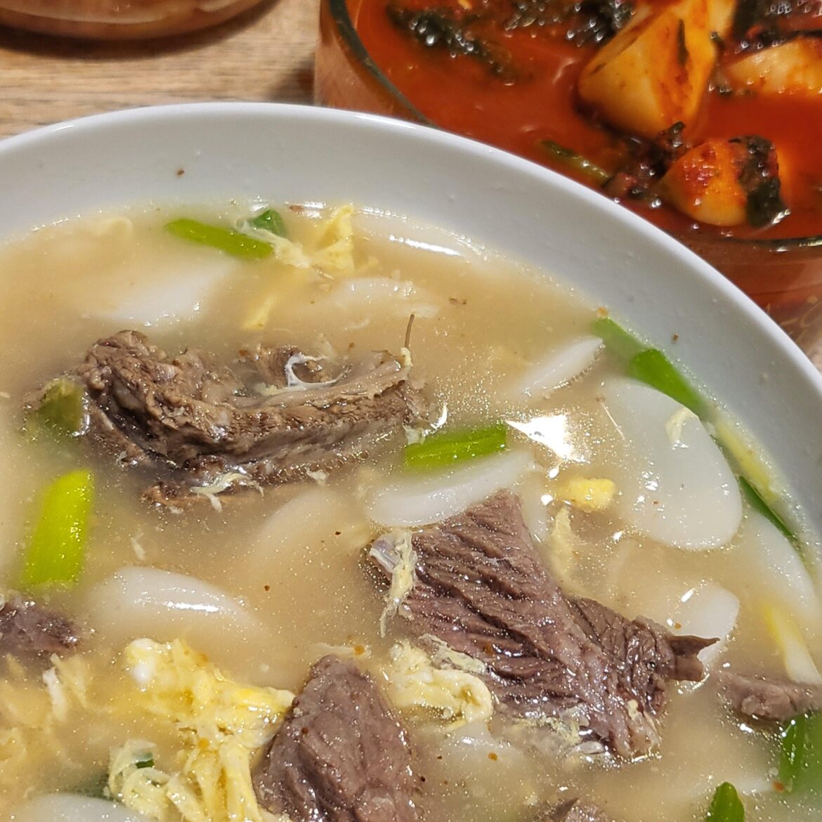 15 min Tteokguk (떡국) w/Bachelor's Kimchi (총각김치)