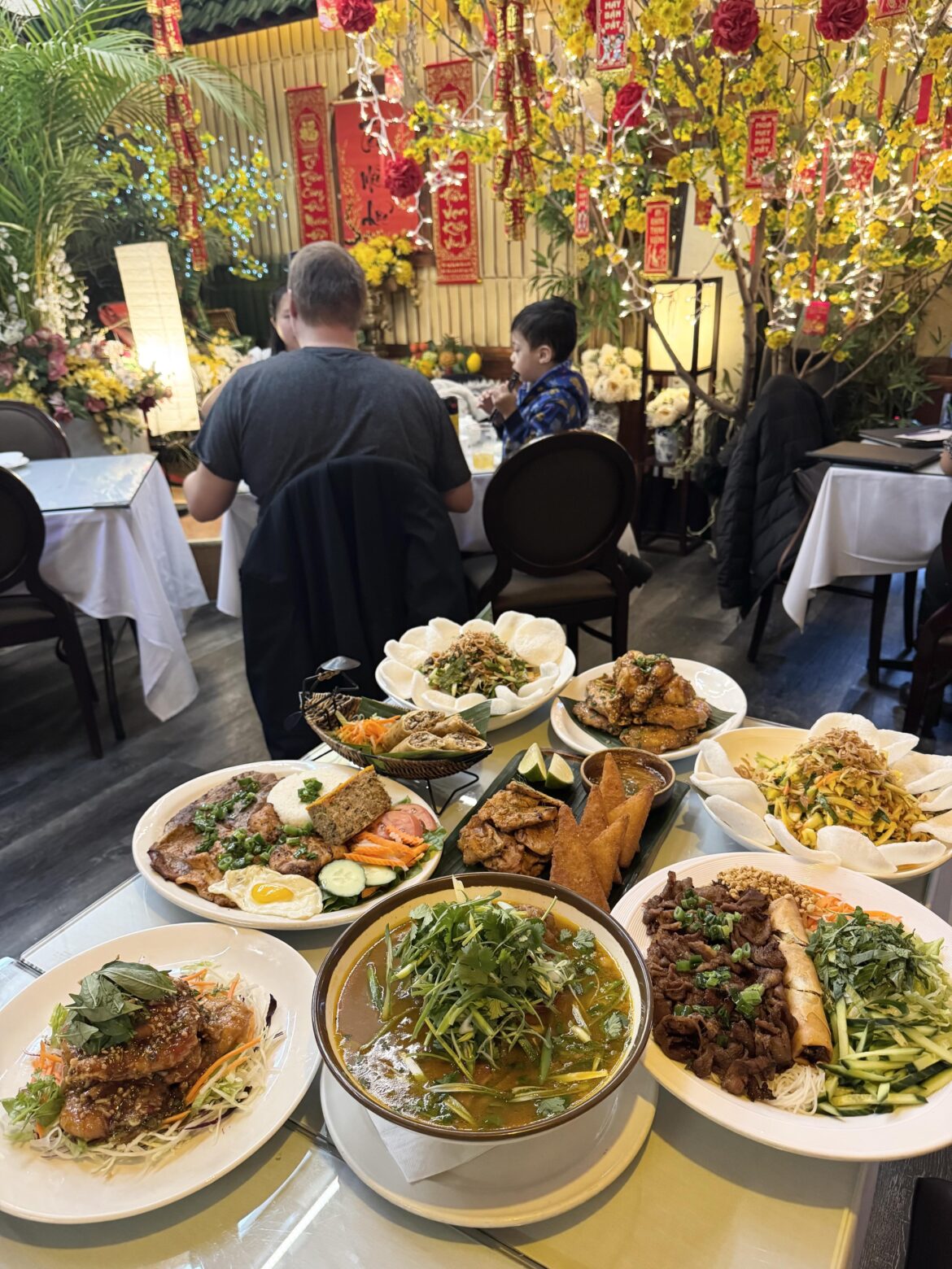 Had a craving for Vietnamese food so drove to Pho Ngoc Yen in Mississauga which is the perfect cold day comfort food!