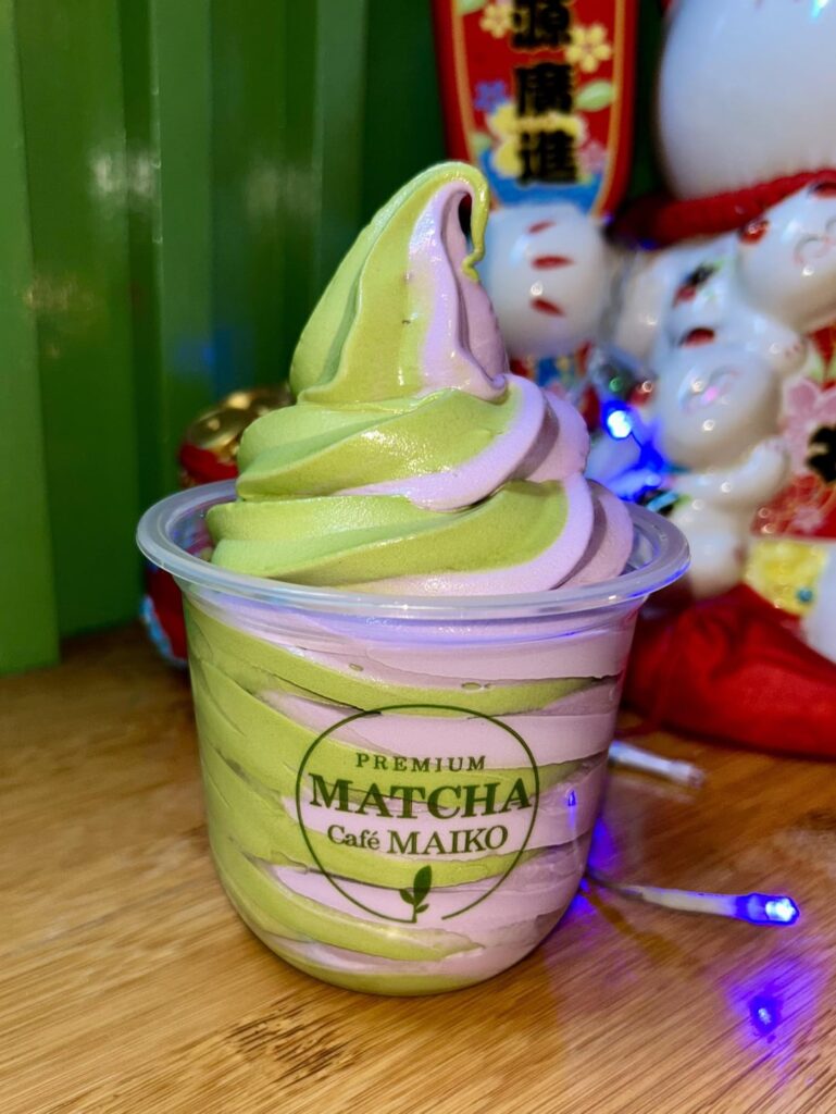 I had various sweet things + los mariscos