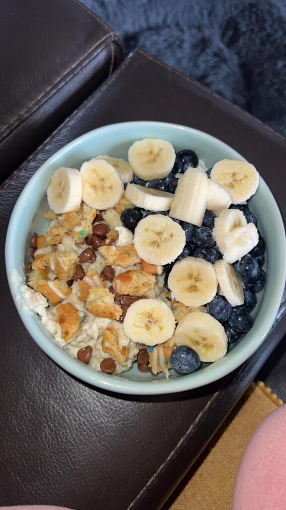 685 cals. When it’s a breakfast and dinner only day!