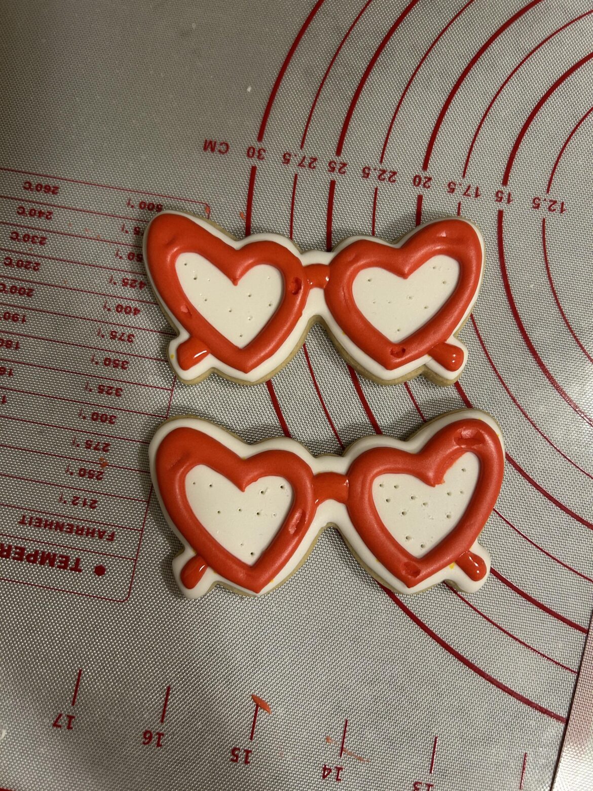 WHY does my icing keep cratering with this design?