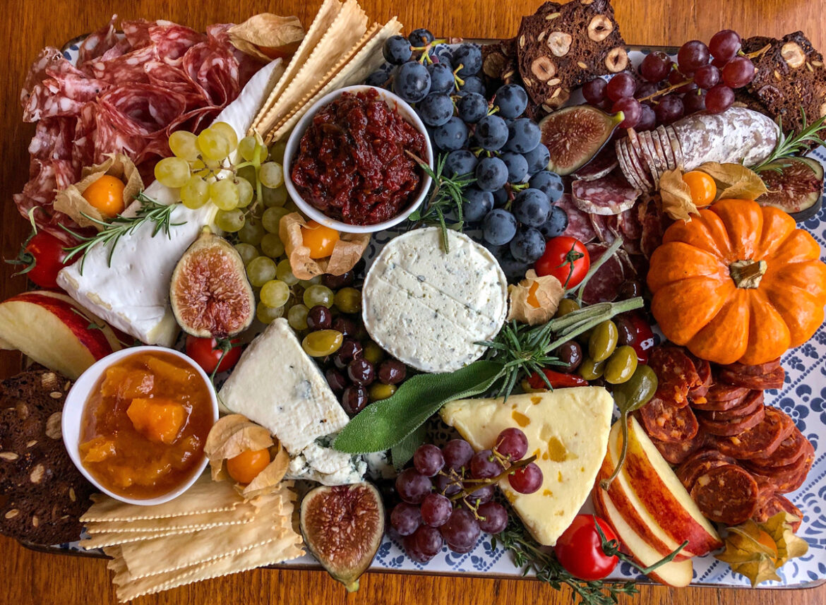 11 Thanksgiving Charcuterie Board Ideas Your Guests Will Love 11 Thanksgiving Charcuterie Board Ideas Your Guests Will Love