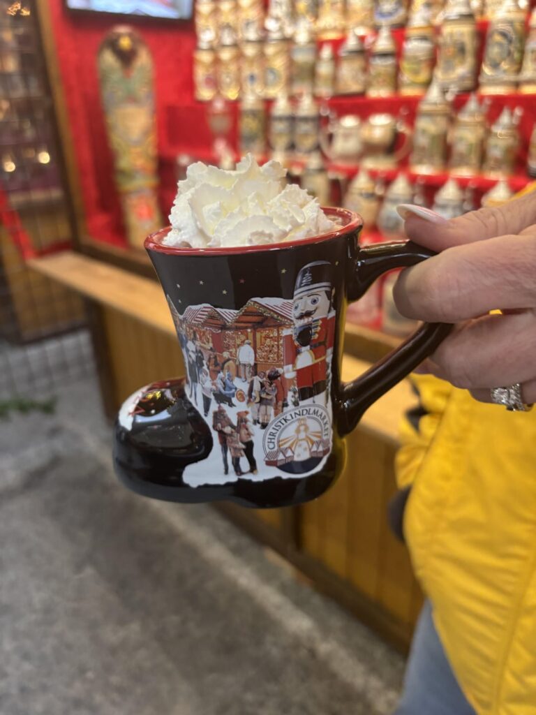 Back in December, for my 18th birthday and my mom’s 54th, I visited Chicago. Here’s some of what I ate while I was there (non-Chicago exclusives included)