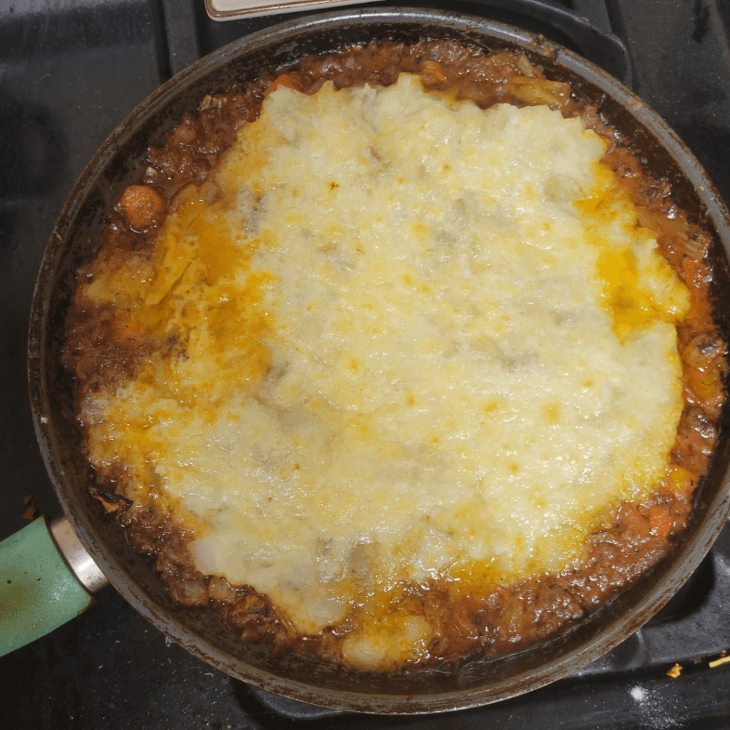 Made the Shepherd's Pie for my boyfriend :)