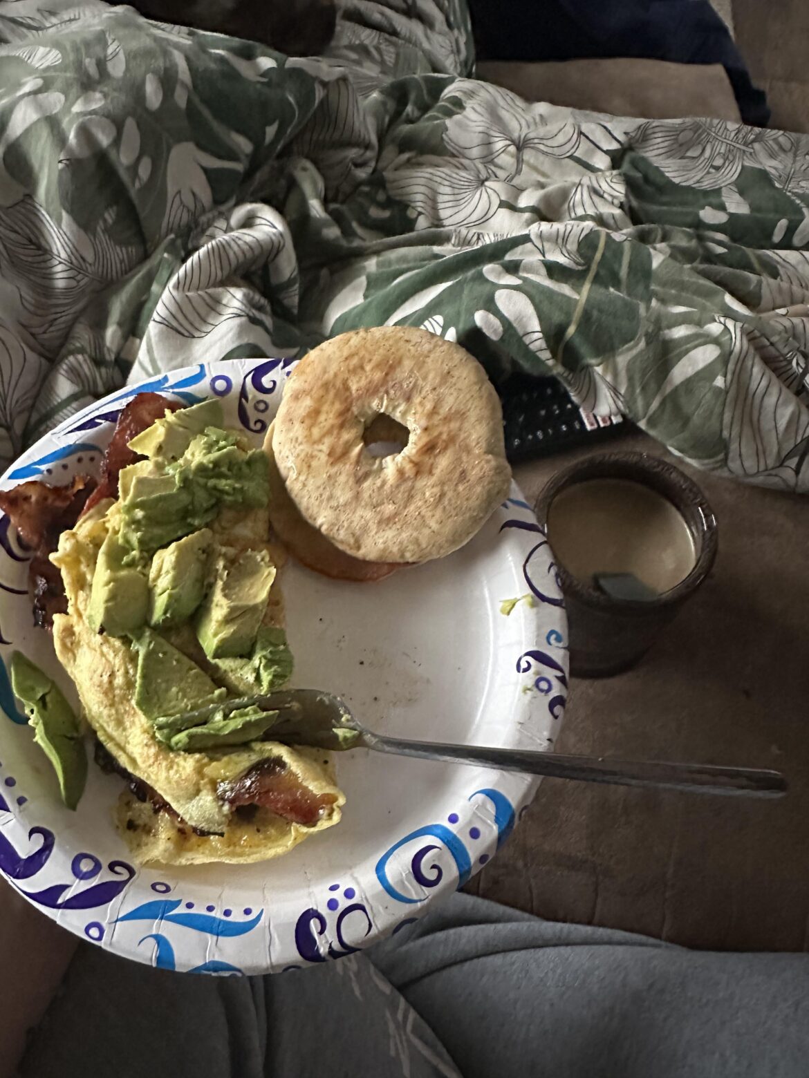 Day 2 - 4g net carbs, 570 calories 🤤