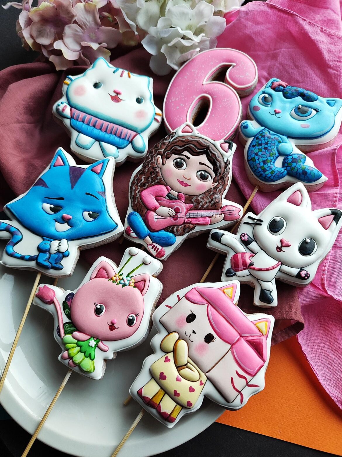 I don't know who is this, but i love my cookies 😂