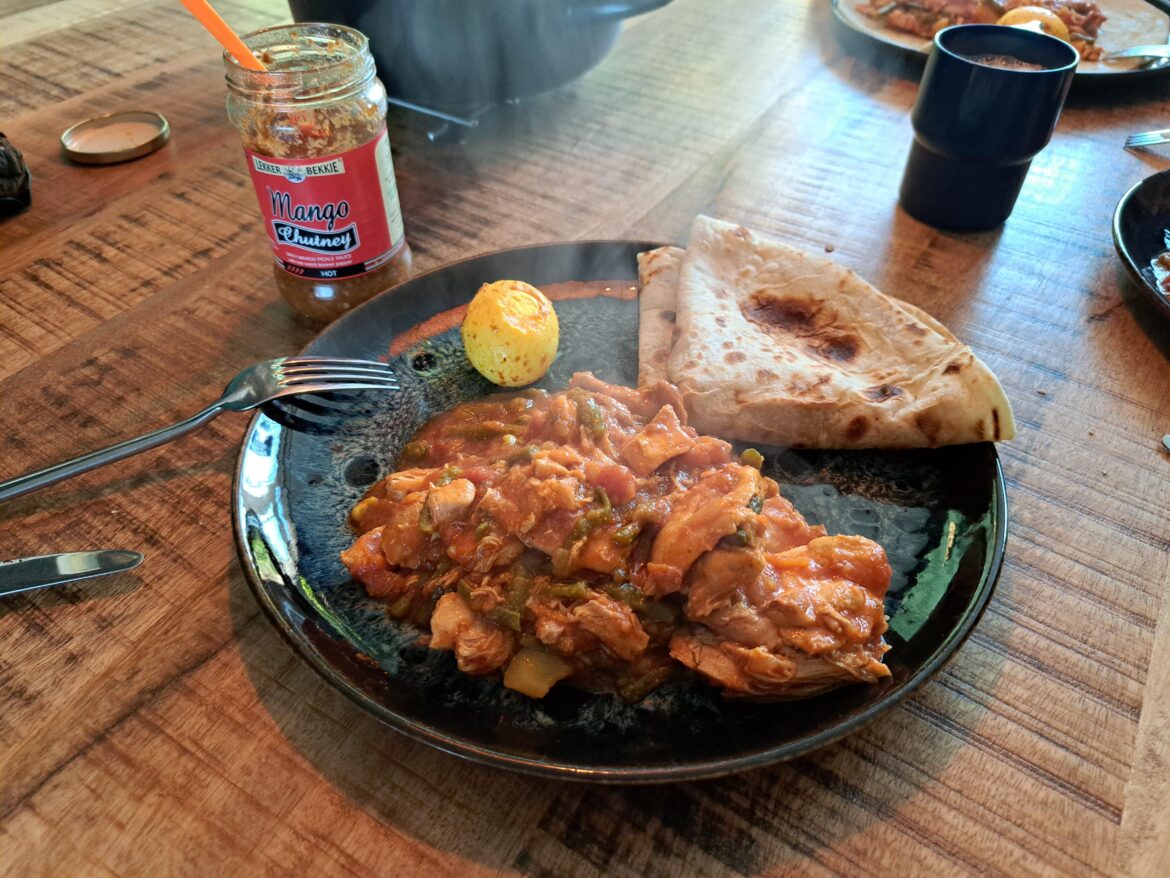 My favorite food, Roti chicken massala 😍🤤