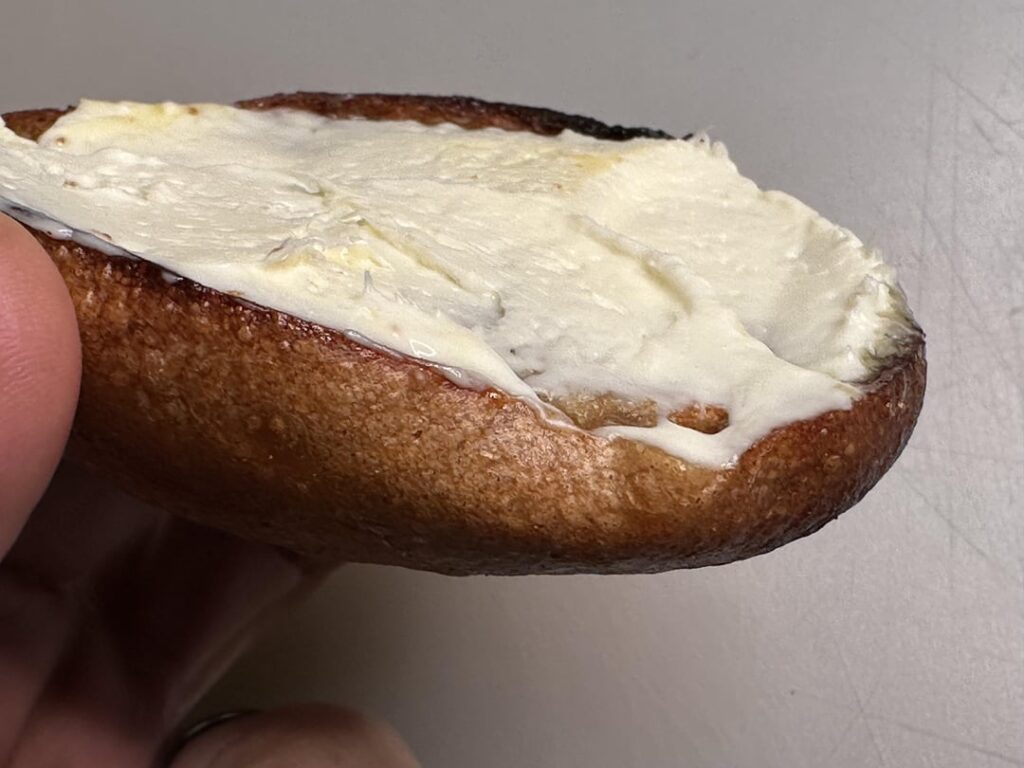 Homemade apple maple cinnamon bagelsk