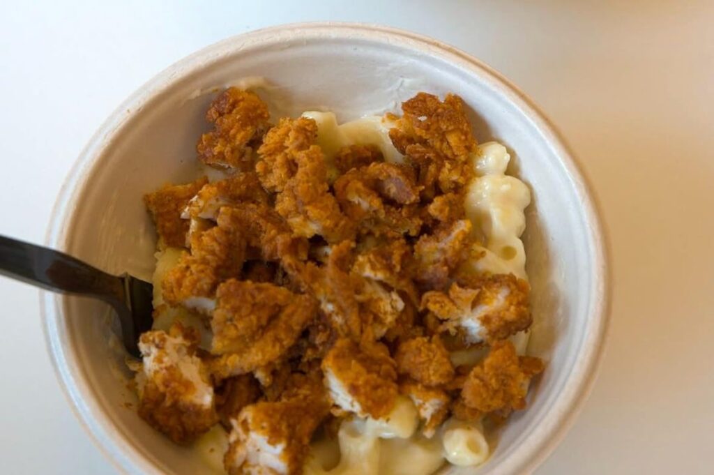 Is the nutrition on this chicken mac and cheese right? The menu says 315 calories.
