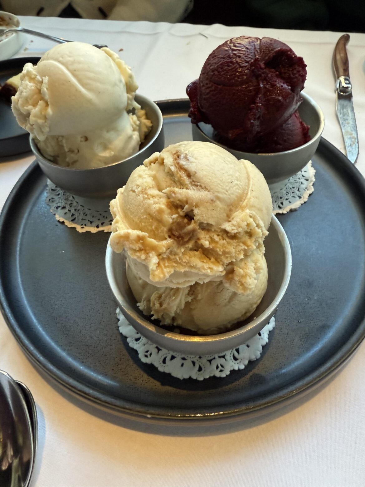 I assumed the scoops of ice cream at Obelix would be smaller… but I’m not mad about it!