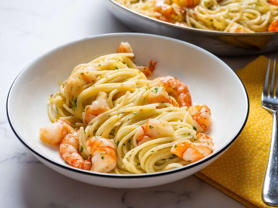 Shrimp scampi with red sauce? Shrimp scampi with red sauce?