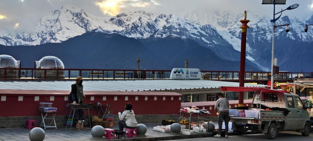 Street food vibe in Yunnan