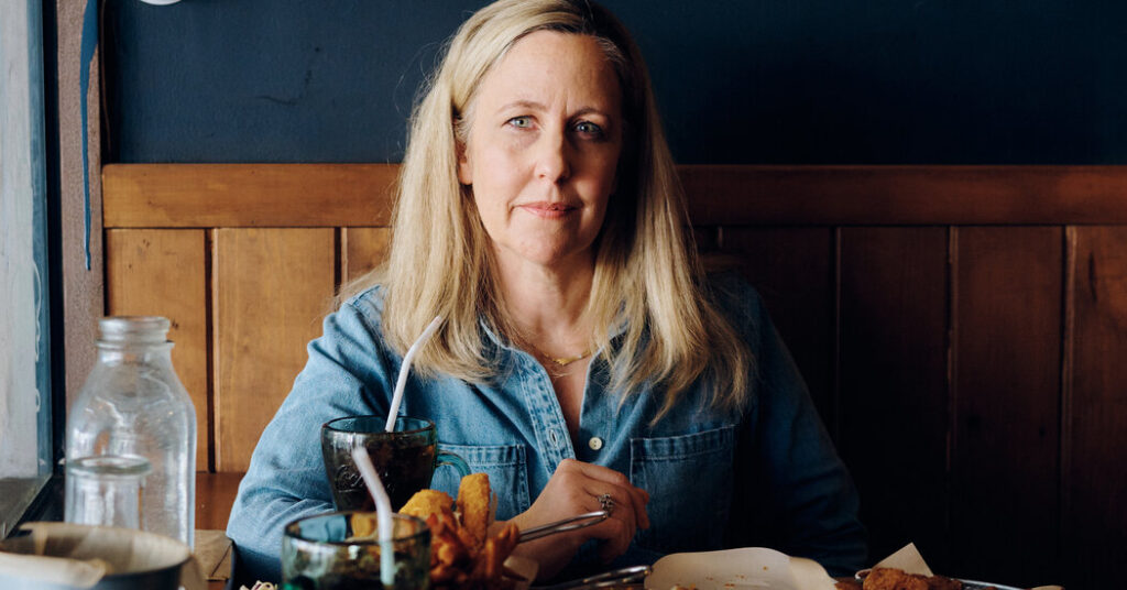 Laurie Woolever Worked With Bourdain and Batali. Now She’s Written a Memoir.