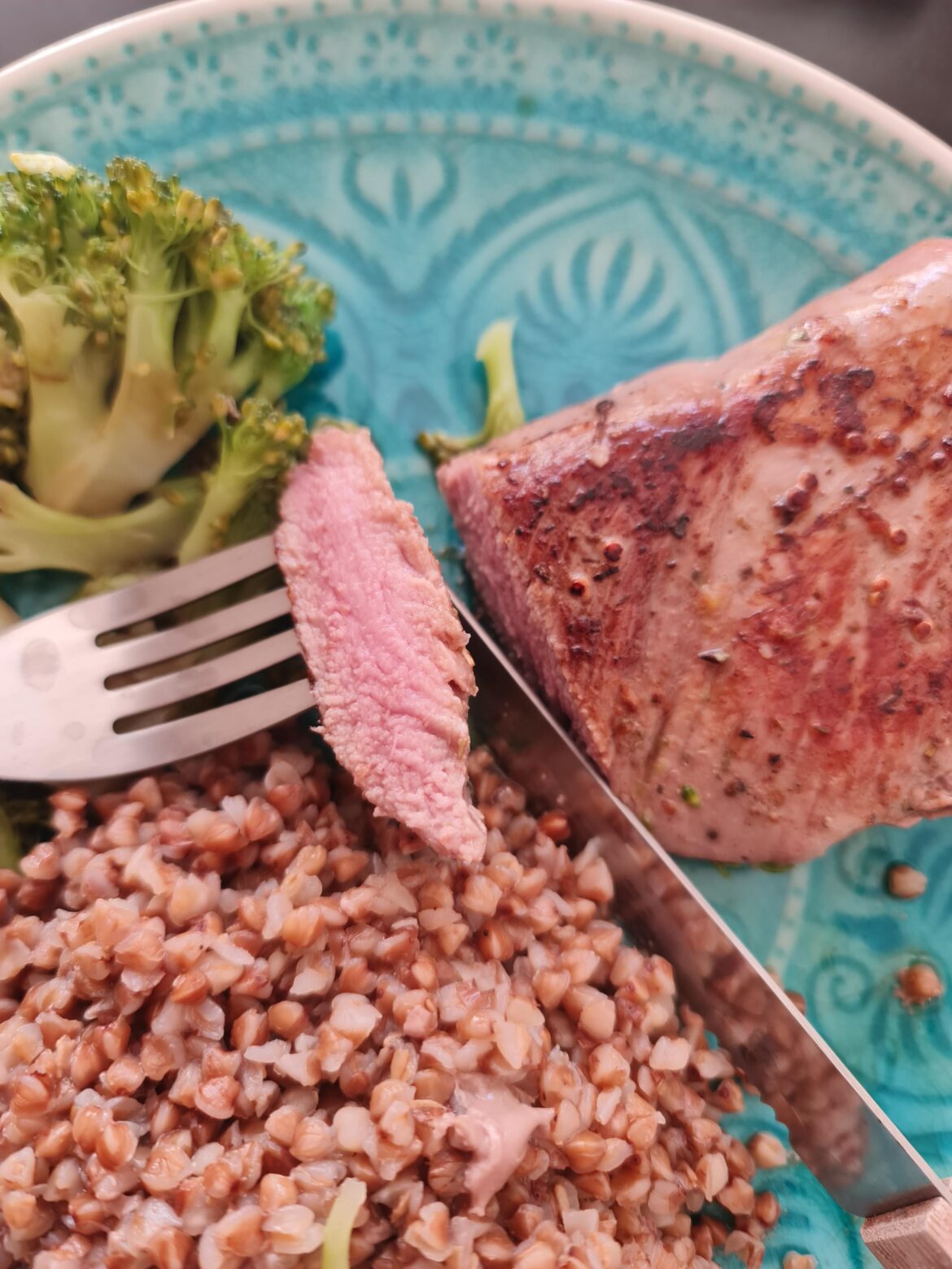 Pork tenderloin, my second attempt MUCH better thanks to suggestions in this sub. Thanks guys!