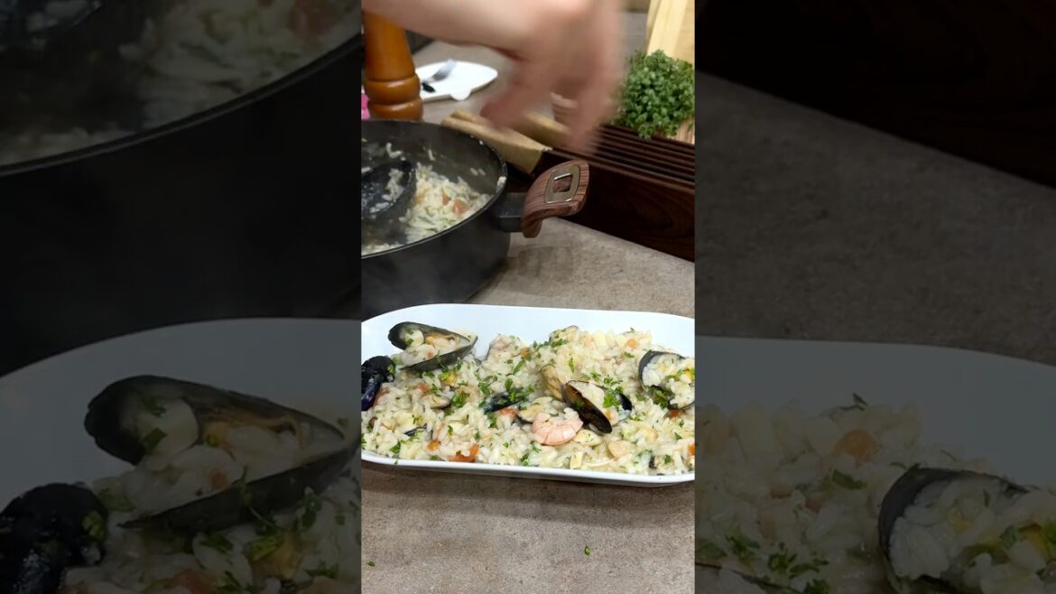 Risotto alla pescatora con misto pesce surgelato Risotto alla pescatora con misto pesce surgelato