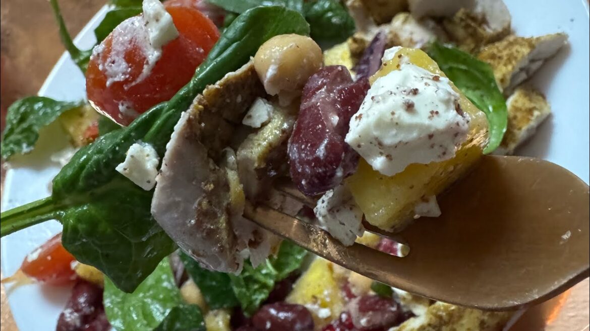 Ras el Hanout Chicken with Mediterranean Salad Recipe Ras el Hanout Chicken with Mediterranean Salad Recipe