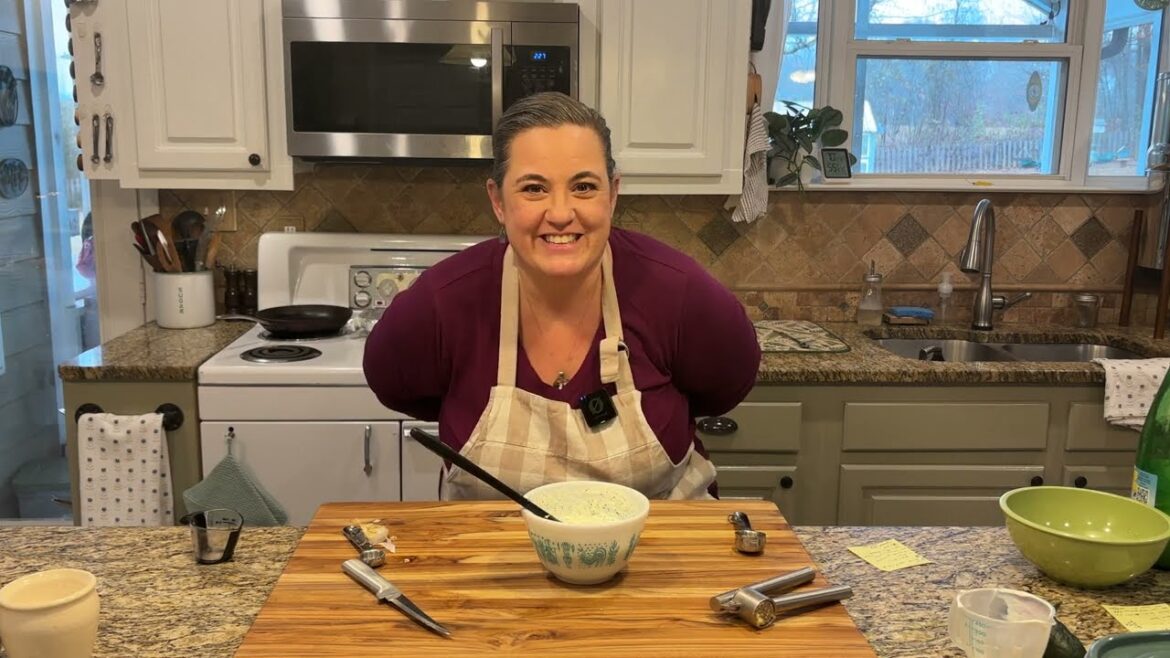 Tzatziki recipe from scratch in no time! Tzatziki recipe from scratch in no time!