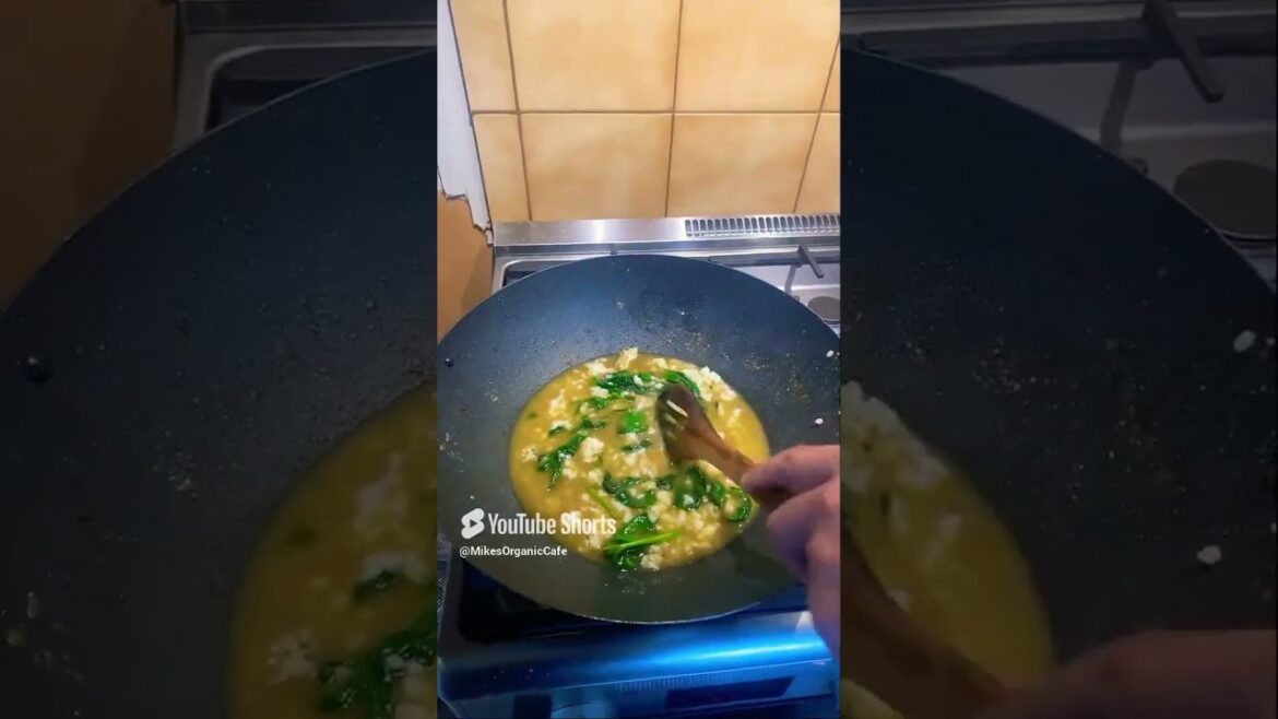 #Organic #Spinach #with #Sushi #Rice & #Mince #Meat