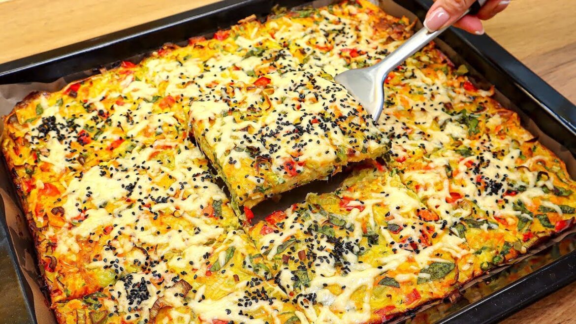 It's so delicious, I make it every weekend! Delicious vegetable pie for dinner!