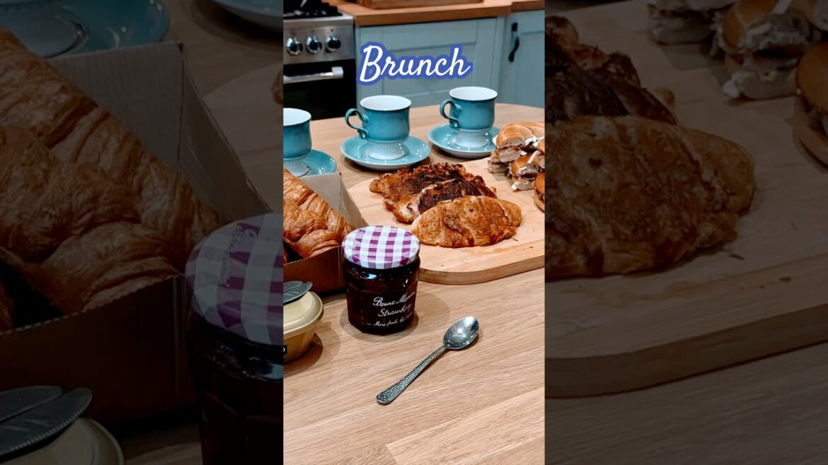 Smoked Salmon and Cream Cheese Bagel – Quick & Delicious Recipe!